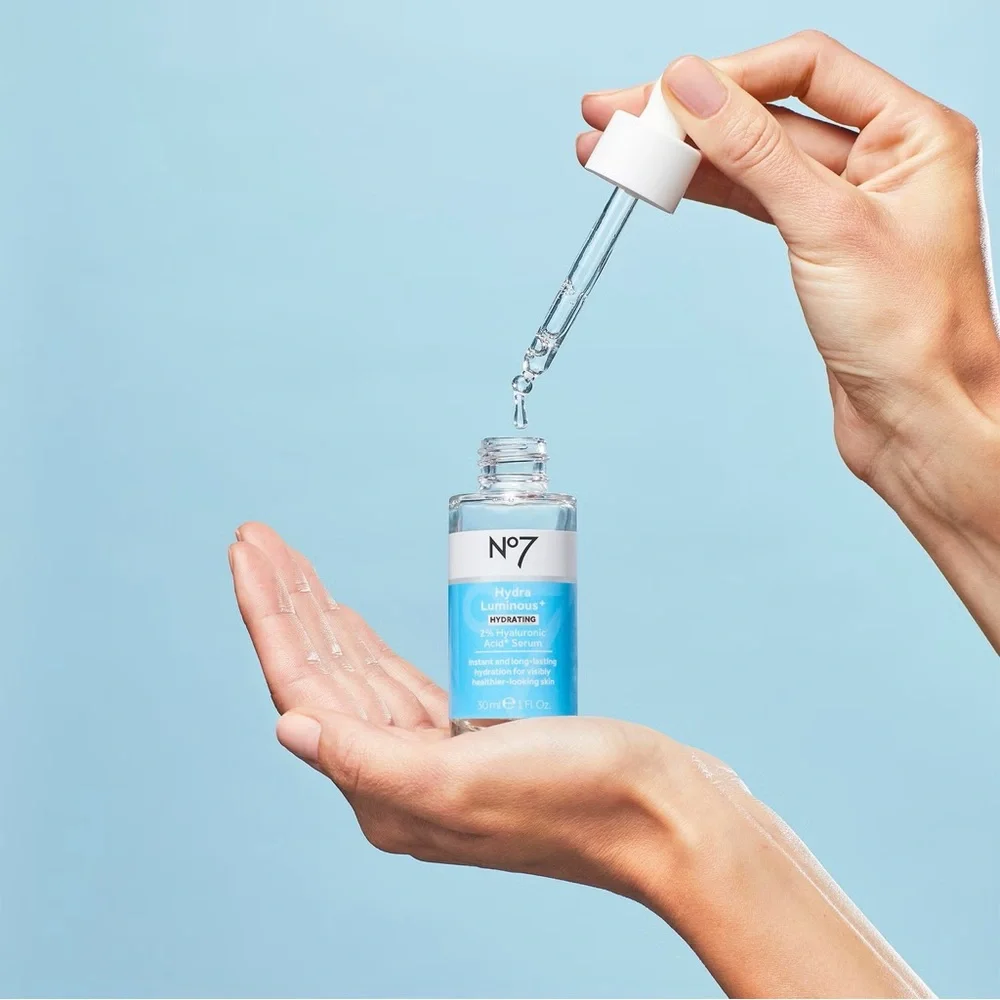 No7 hydra luminous 2% hyaluronic acid serum 30 ML